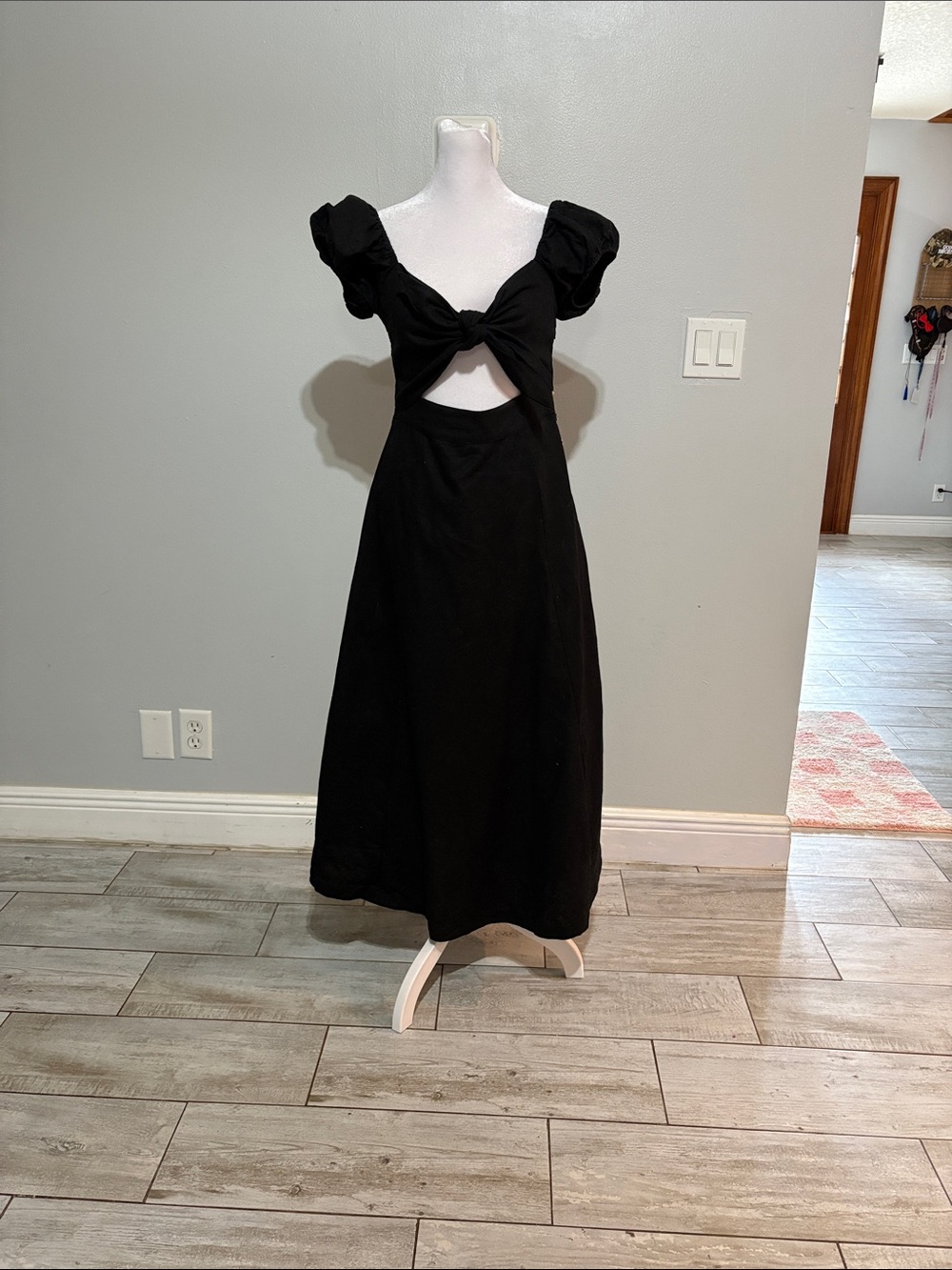 [sundays] Black Puff Sleeve Linen Cutout Midi Dress - Size Medium